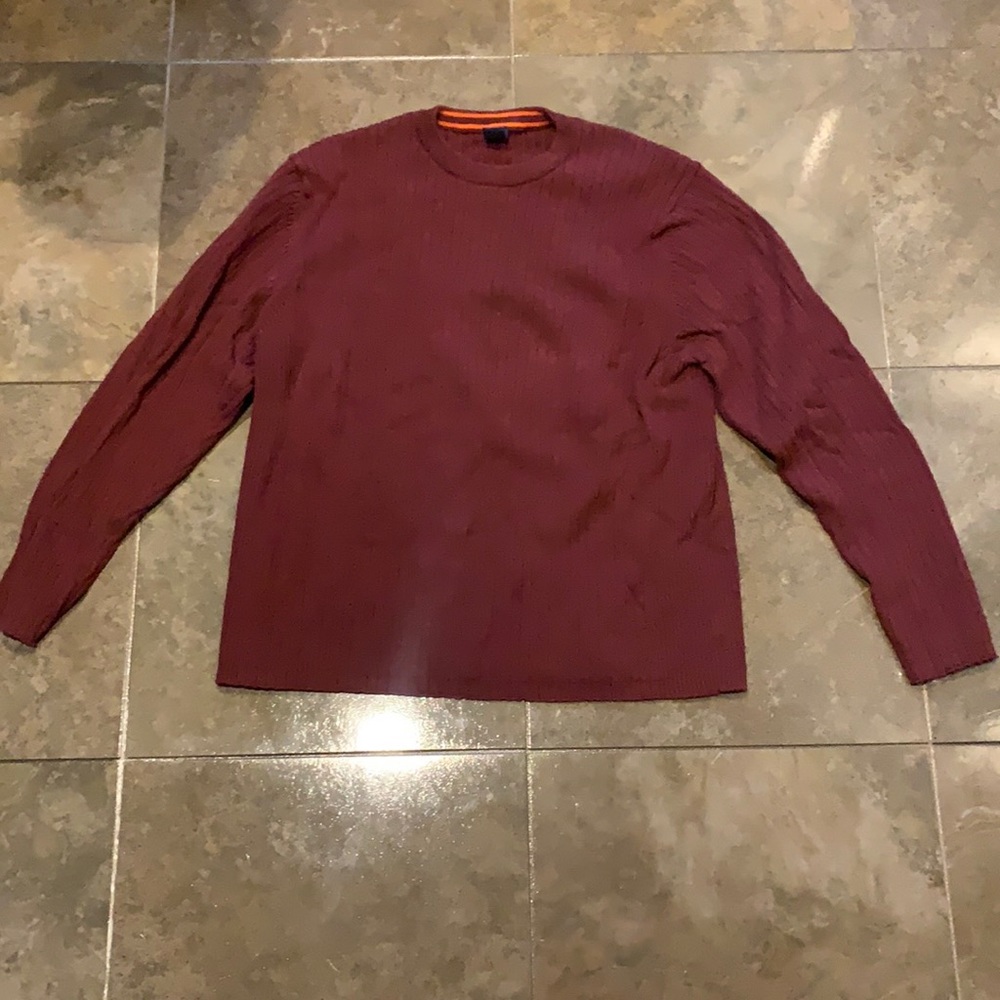 GAP MAROON SWEATER